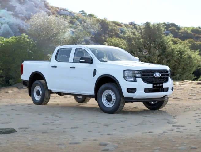 Gia xe Ford Ranger XL 2026