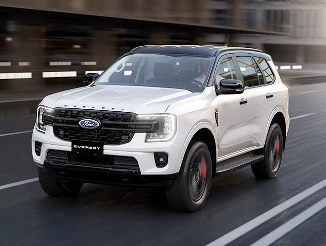 Gia xe Ford Everest 2026