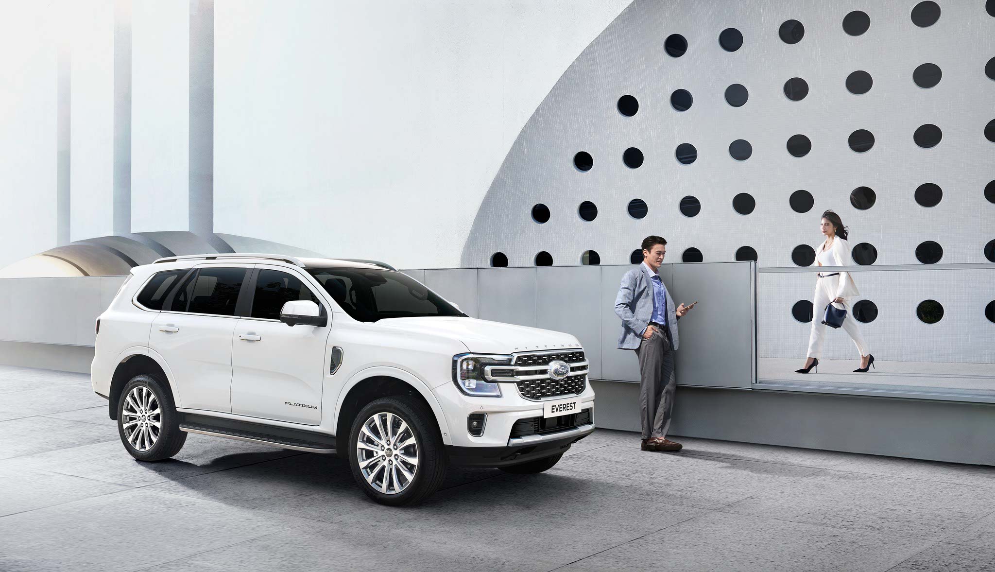 Gia xe Ford Everest 2026