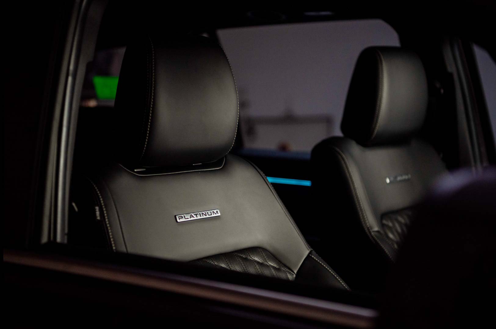 Gia xe Ford Everest 2026