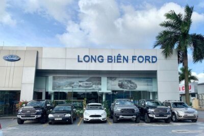 Showroom Ford Long Bien - Đai ly uy quyen Ford Viet Nam tai Ha Noi.