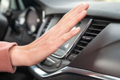 khac phuc dieu hoa oto yeu