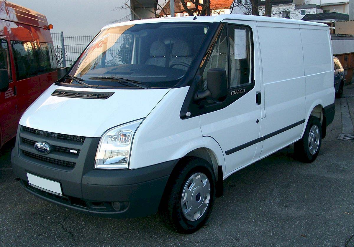 lich su phat trien ford transit