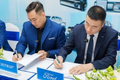 Vietmap hop tac Ford Viet Nam nang trai nghiem lai xe an toan