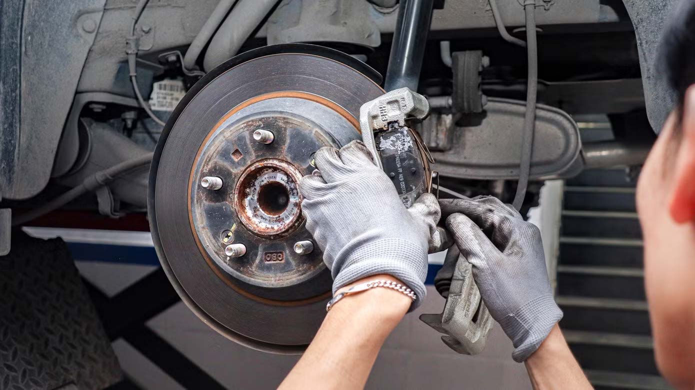 kiem tra phanh xe ford