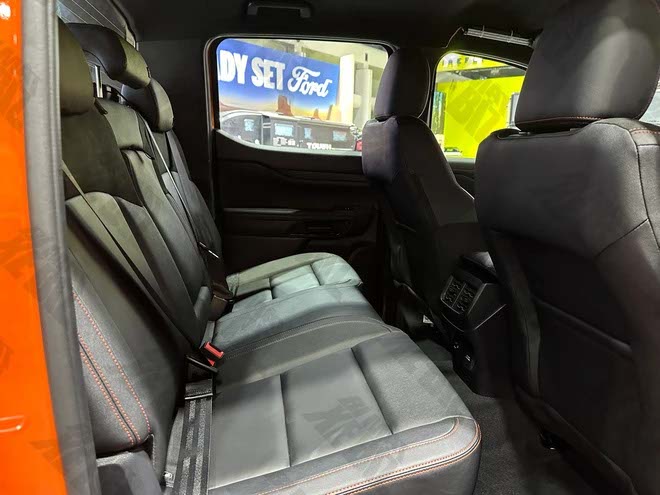 Gia Xe Ford Ranger 2026 - Ford Long Bien