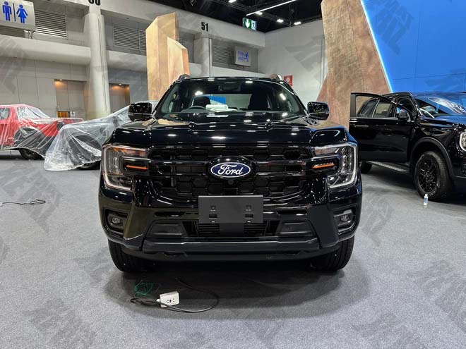 Gia Xe Ford Ranger 2026 - Ford Long Bien