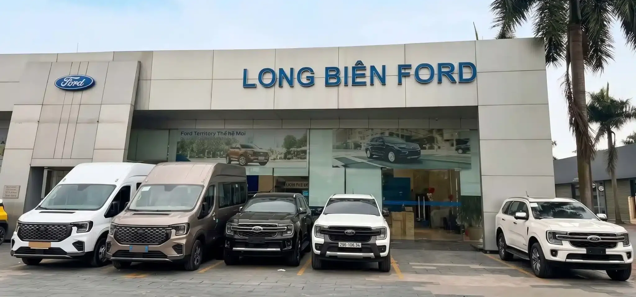 Dai ly Ford Long Bien