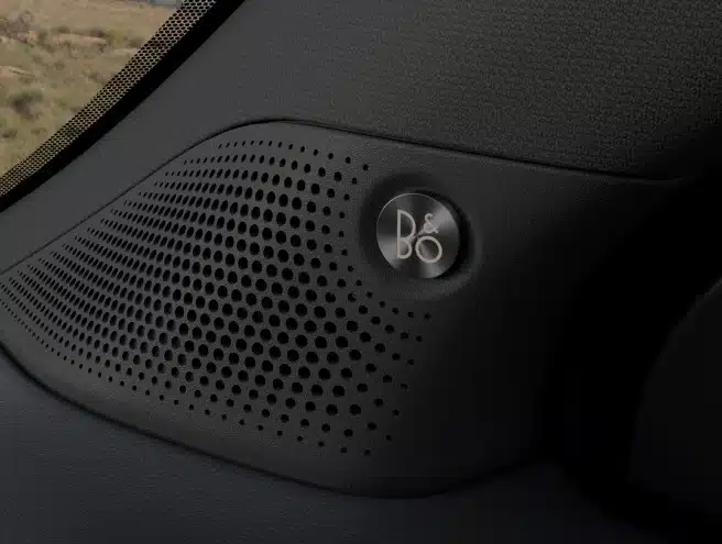 Loa cao cấp Bang and Olufsen trên xe Ford Everest Platinum